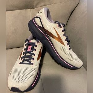 Brooks Women’s Size 10 Ghost 15 Spa Blue/Pink/Copper Running Shoes